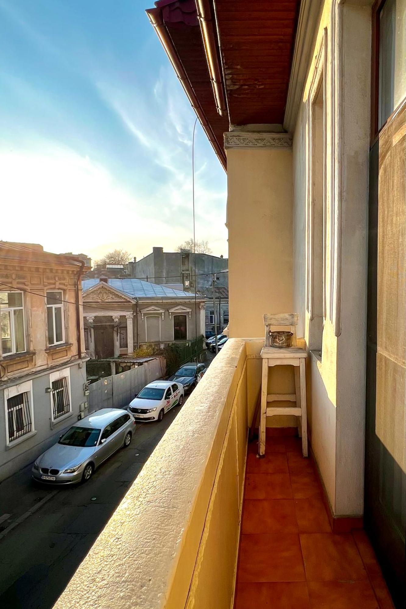 Nice Flat In Villa Near Old Town Bucharest Exterior photo